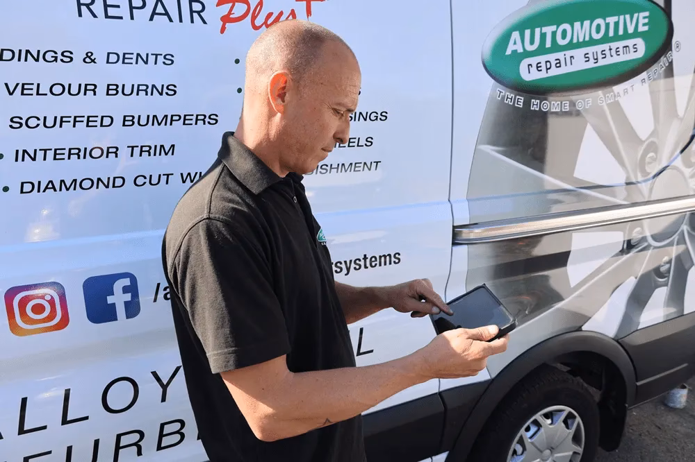 What does a smart repair technician do?