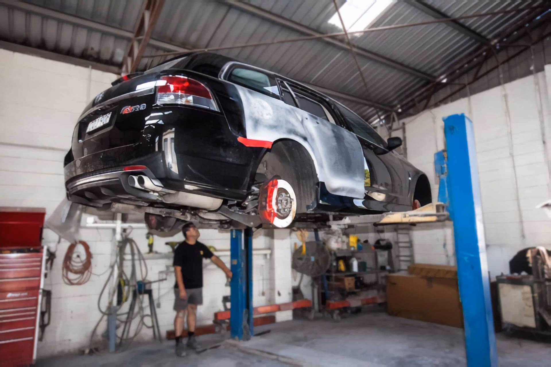 Where can I find a panel beater near Wollongong?