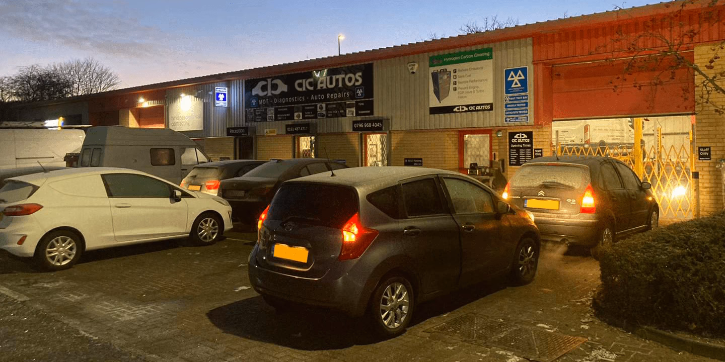 Where can I find the best garage services in Gateshead?
