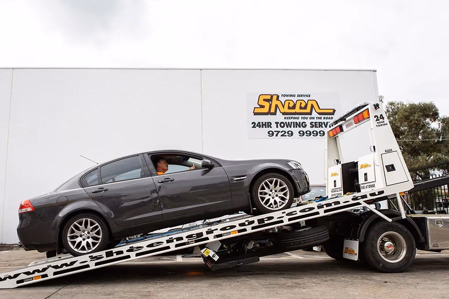 Why should you hire a Melbourne towing service?