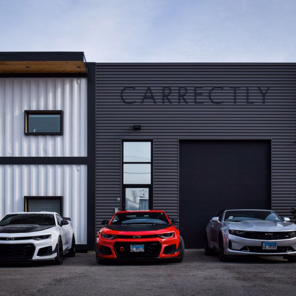 What does a transmission specialist do?