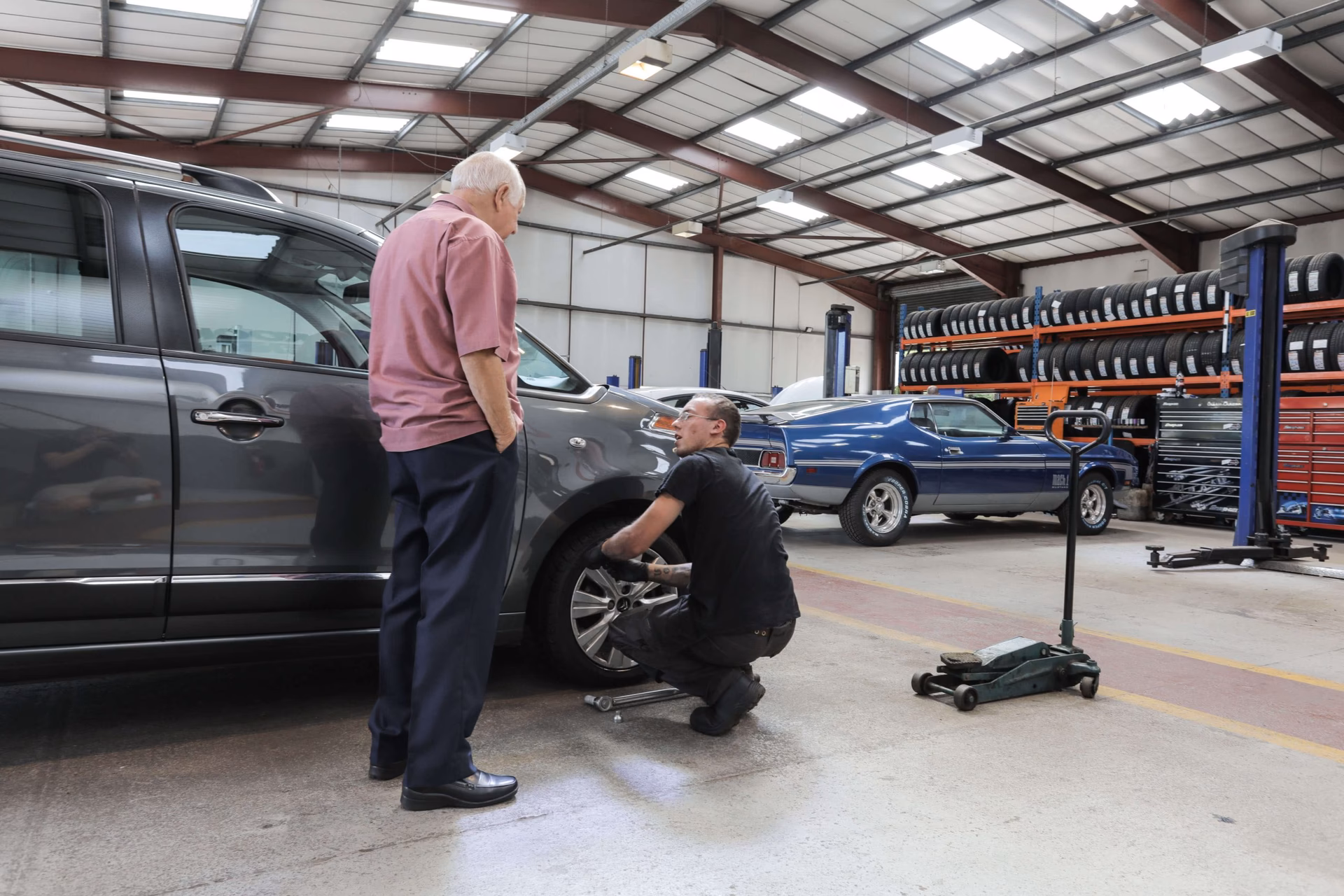 Where is Dexel Tyre & Auto Centre Lincoln?