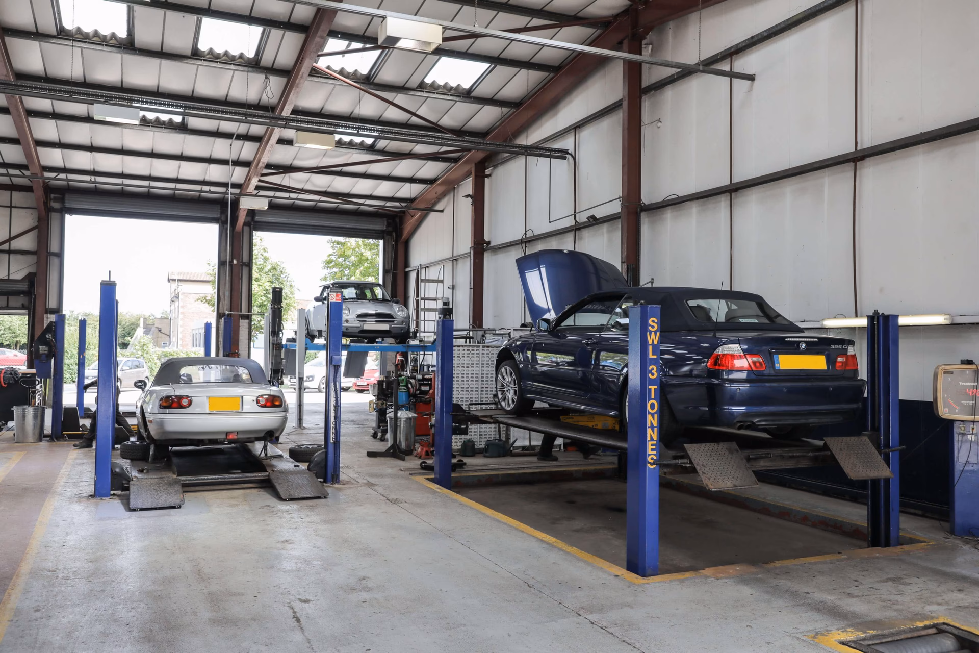 How do I get a quote from Tyre & Tech Lincoln?