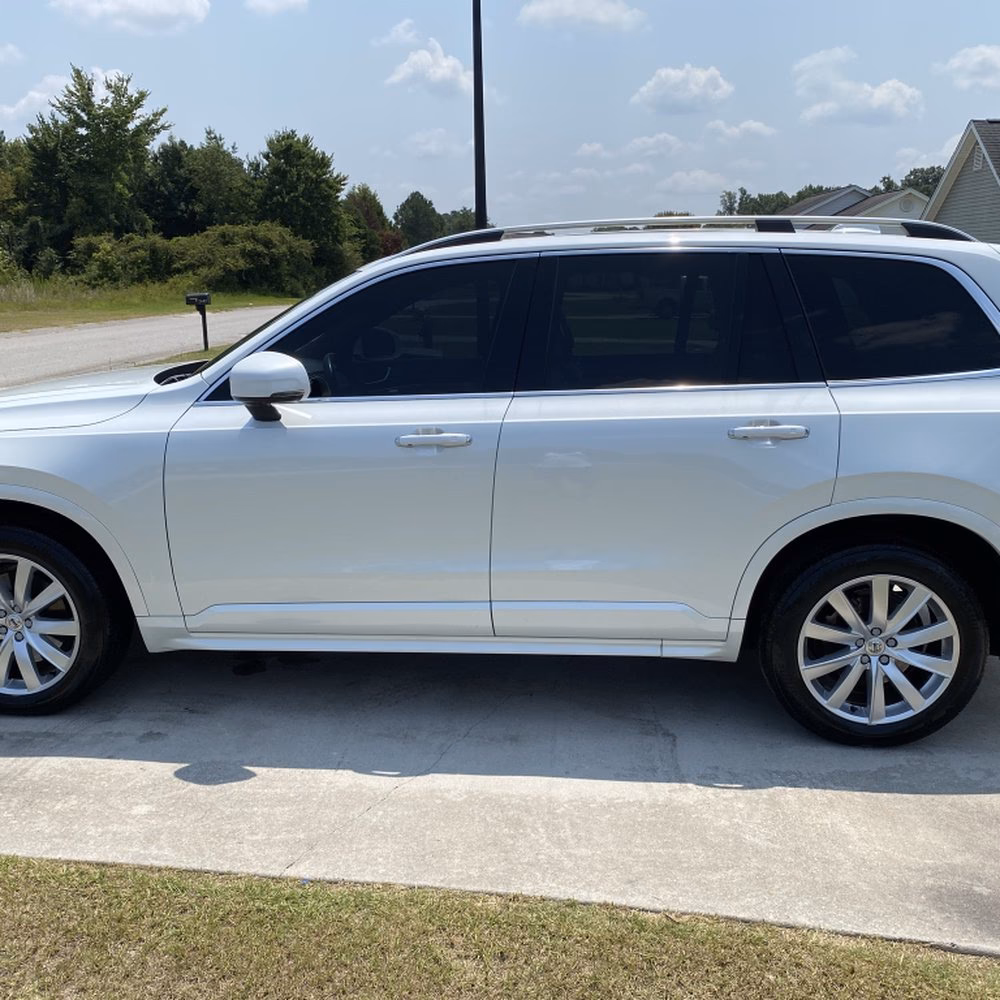 Who is moortrim auto upholstery?