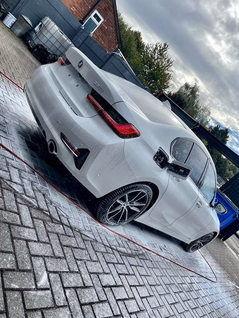 Who are vantage valeting?