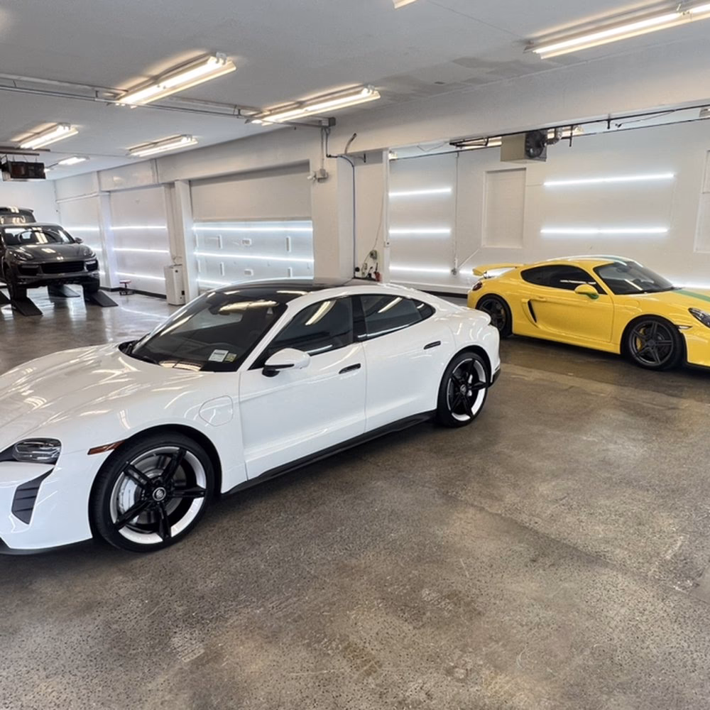 Who is Albany New York sign shop?