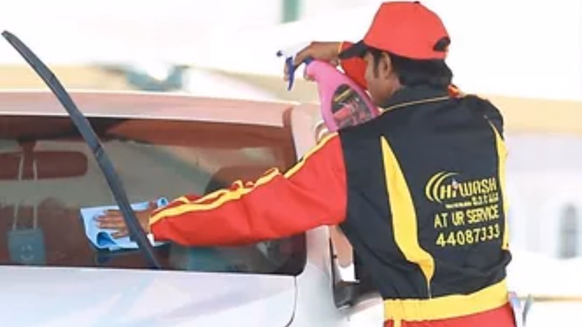 What is Hiwash Wash N' Shop?