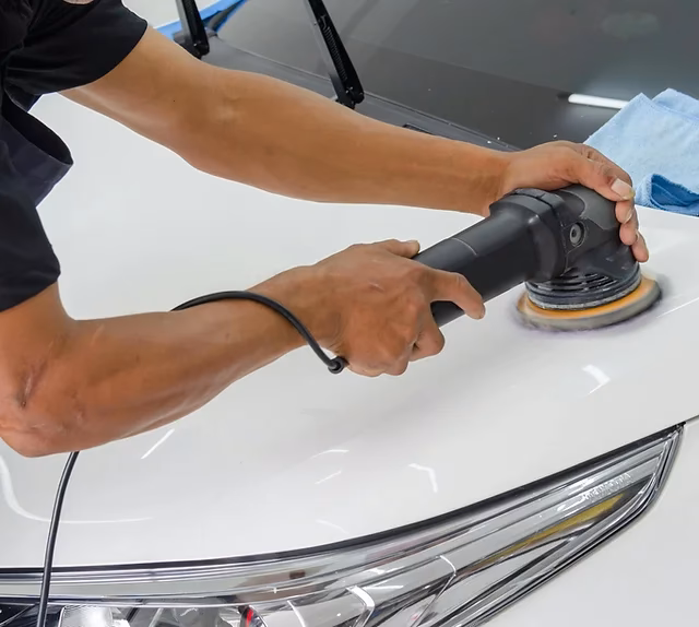 What is a mobile waxing service?