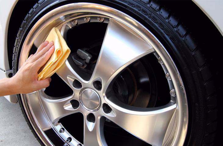 Where can I buy used original wheels in the UAE?