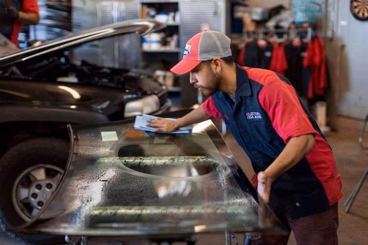 How can I contact Amarillo Windshields Unlimited?