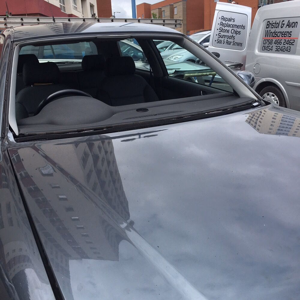 Where can I get my windscreen relaced in Bristol?
