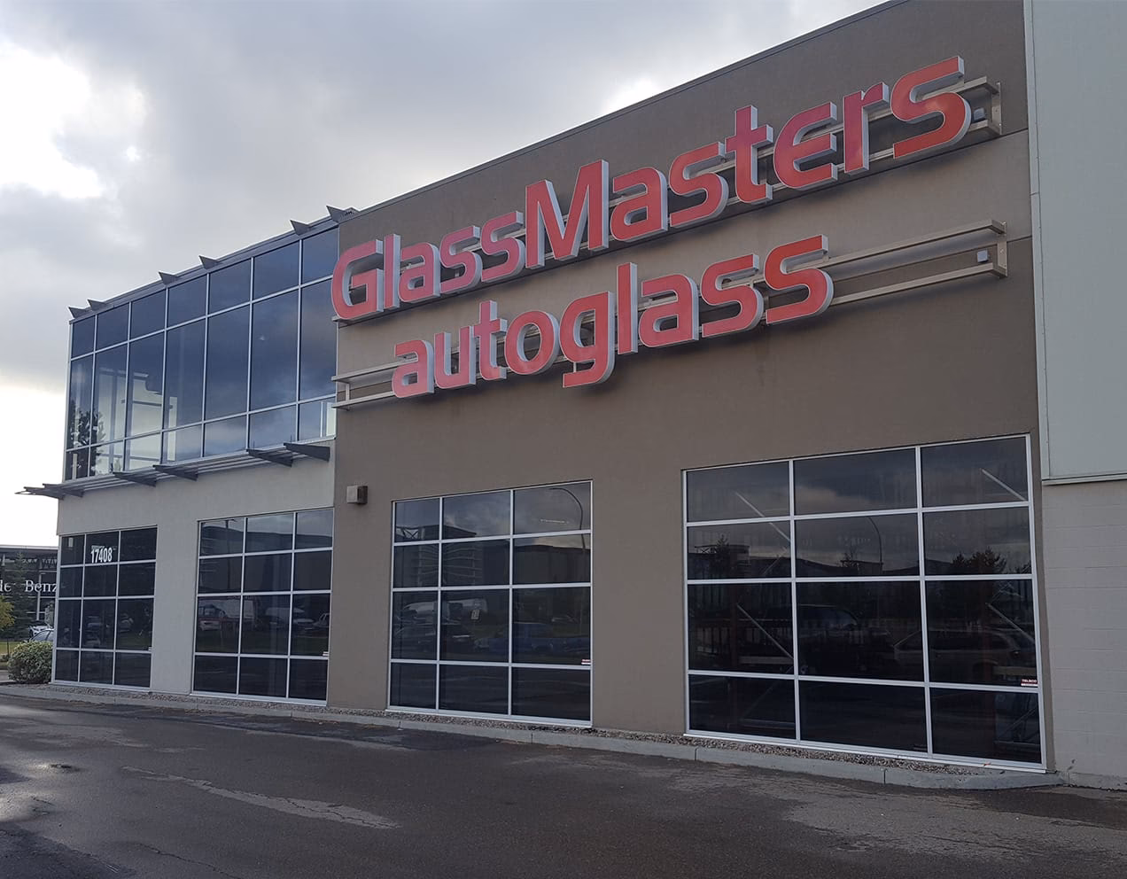 Where is the best auto glass shop in Edmonton?