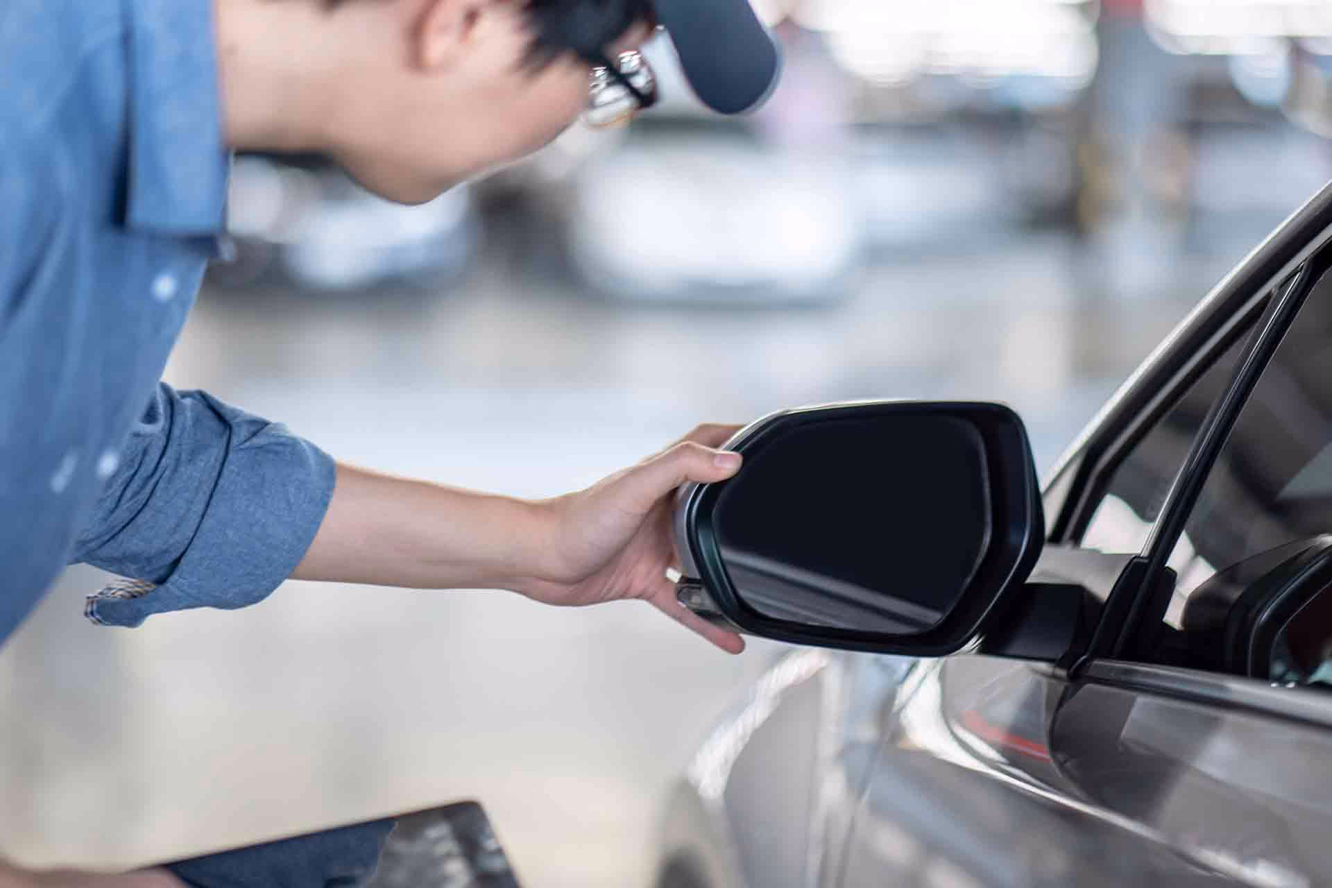 What if my wing mirror is compromised?