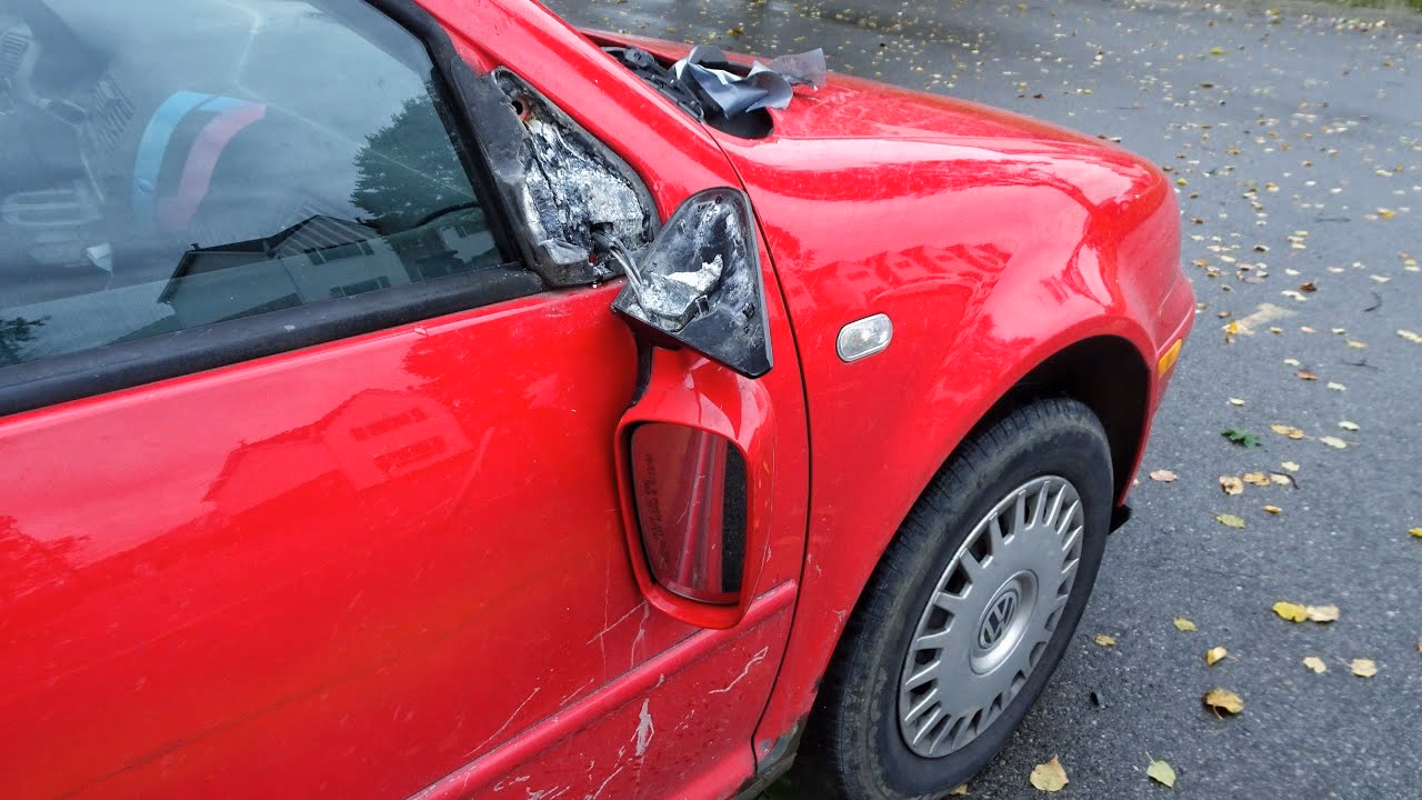 How do I get my wing mirror fixed?