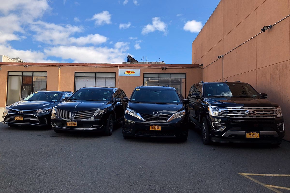 Why do you need a dinner transportation service in Maui?