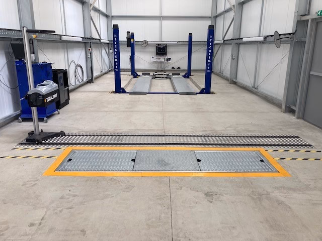 Do class 7 vehicles need an annual MOT?