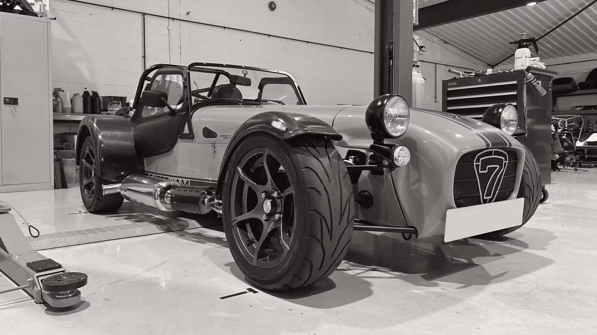 Does Caterham have a standard servicing schedule?