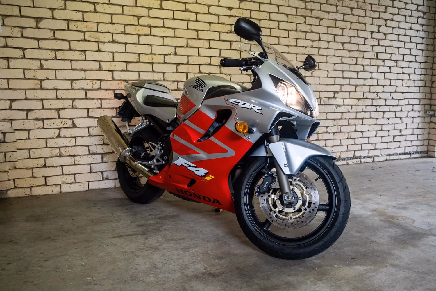 Is the Honda CBR600F4i a good bike?