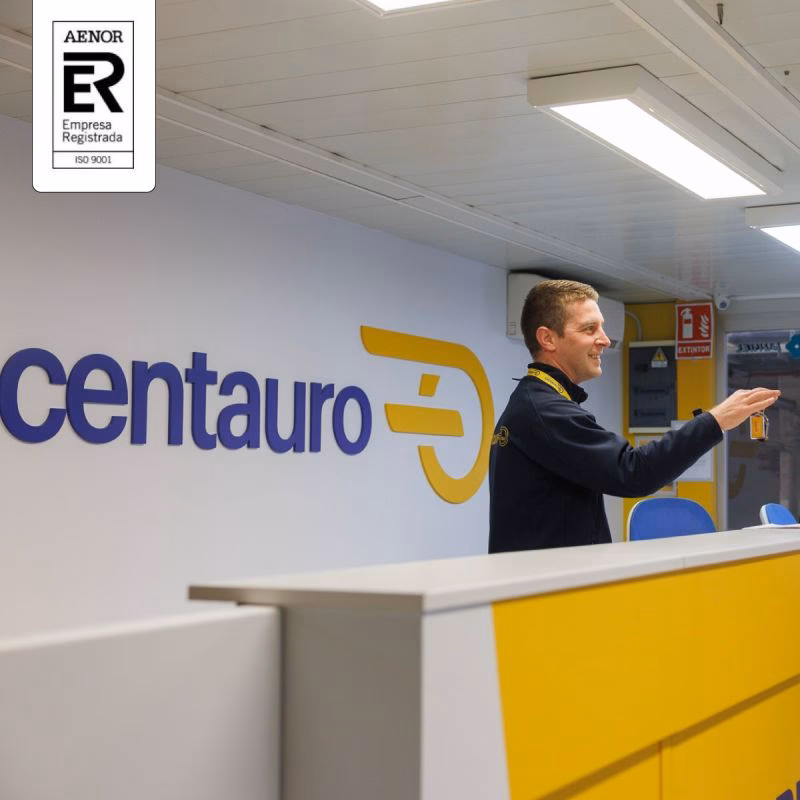 Does Centauro require a deposit?