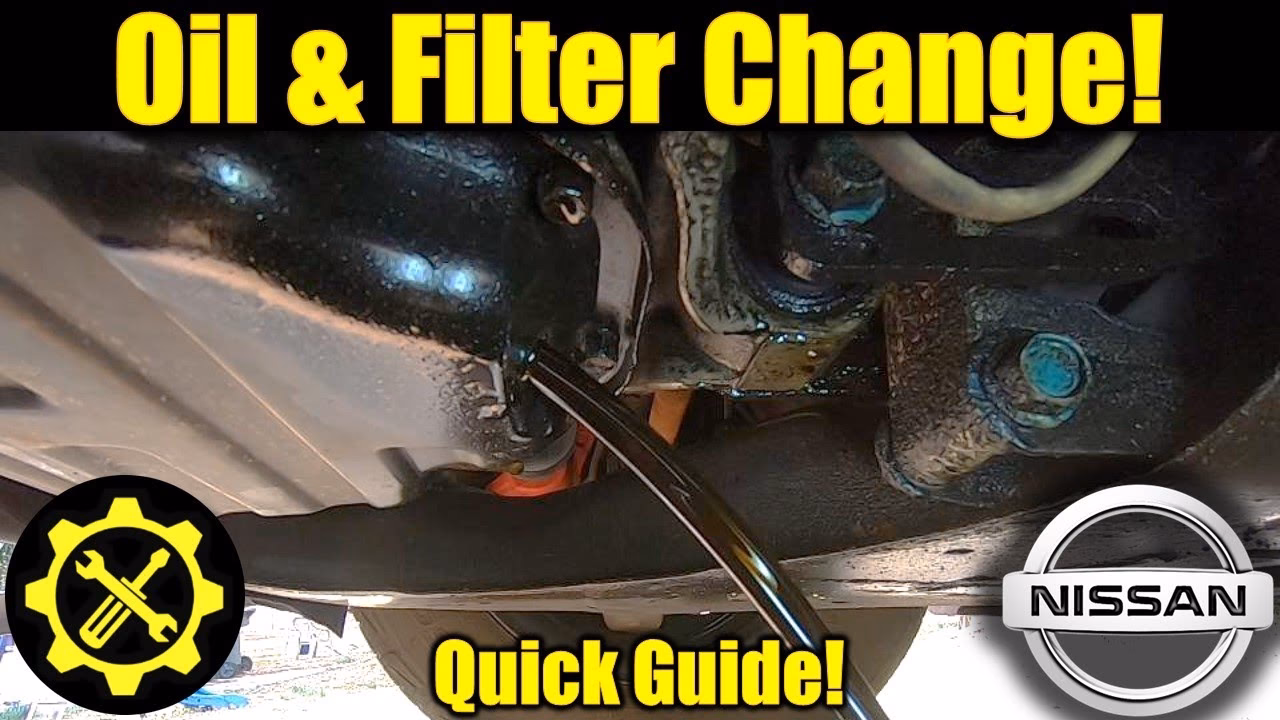 What engine oil does a Nissan Altima use?