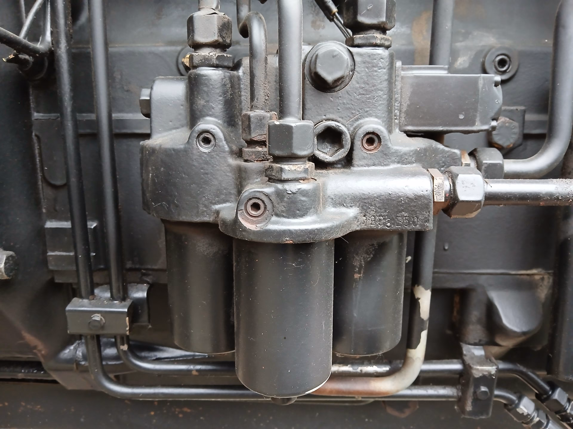 Where can I find 956xl tractor parts?