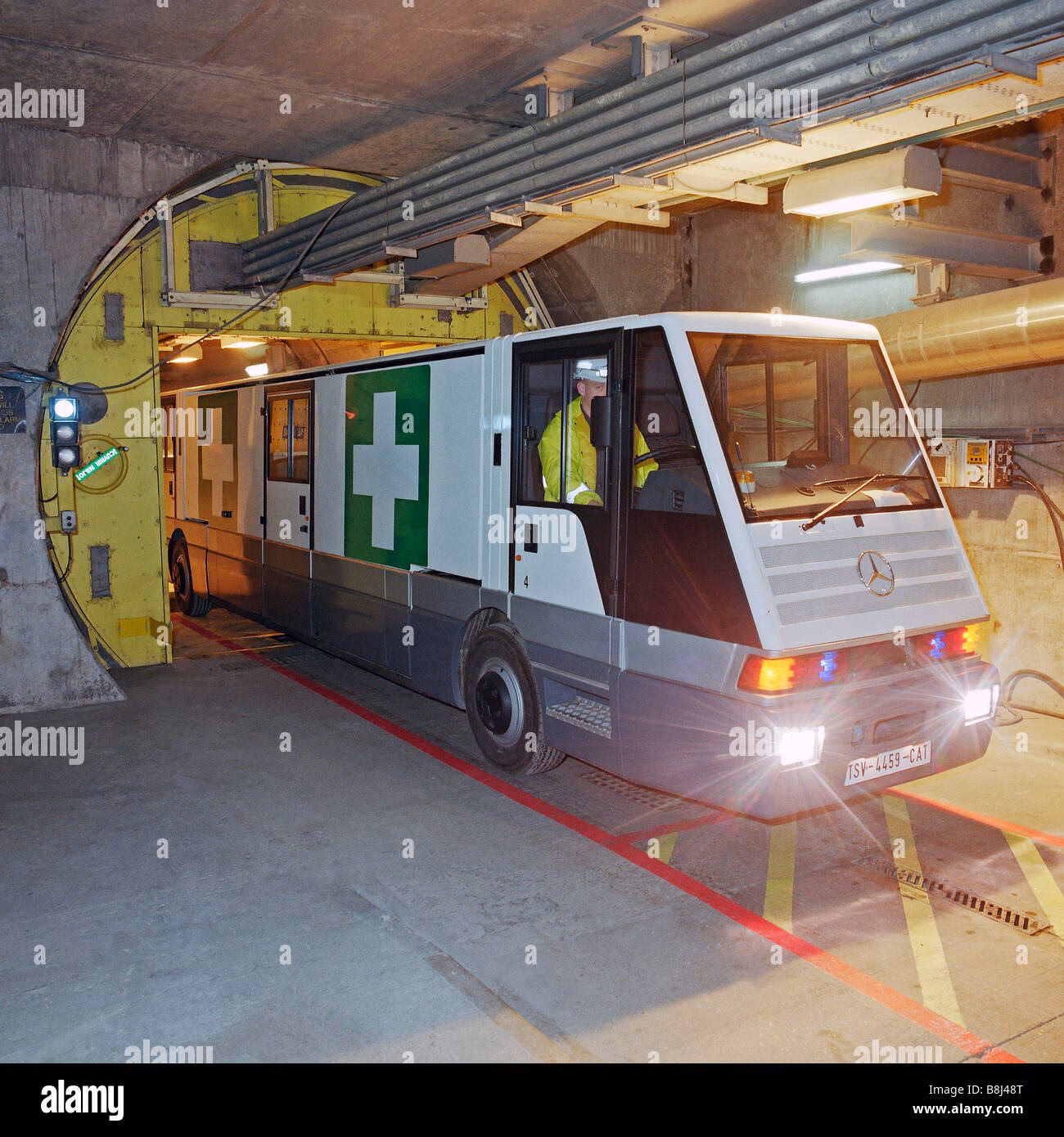 How does the Channel Tunnel transport freight?