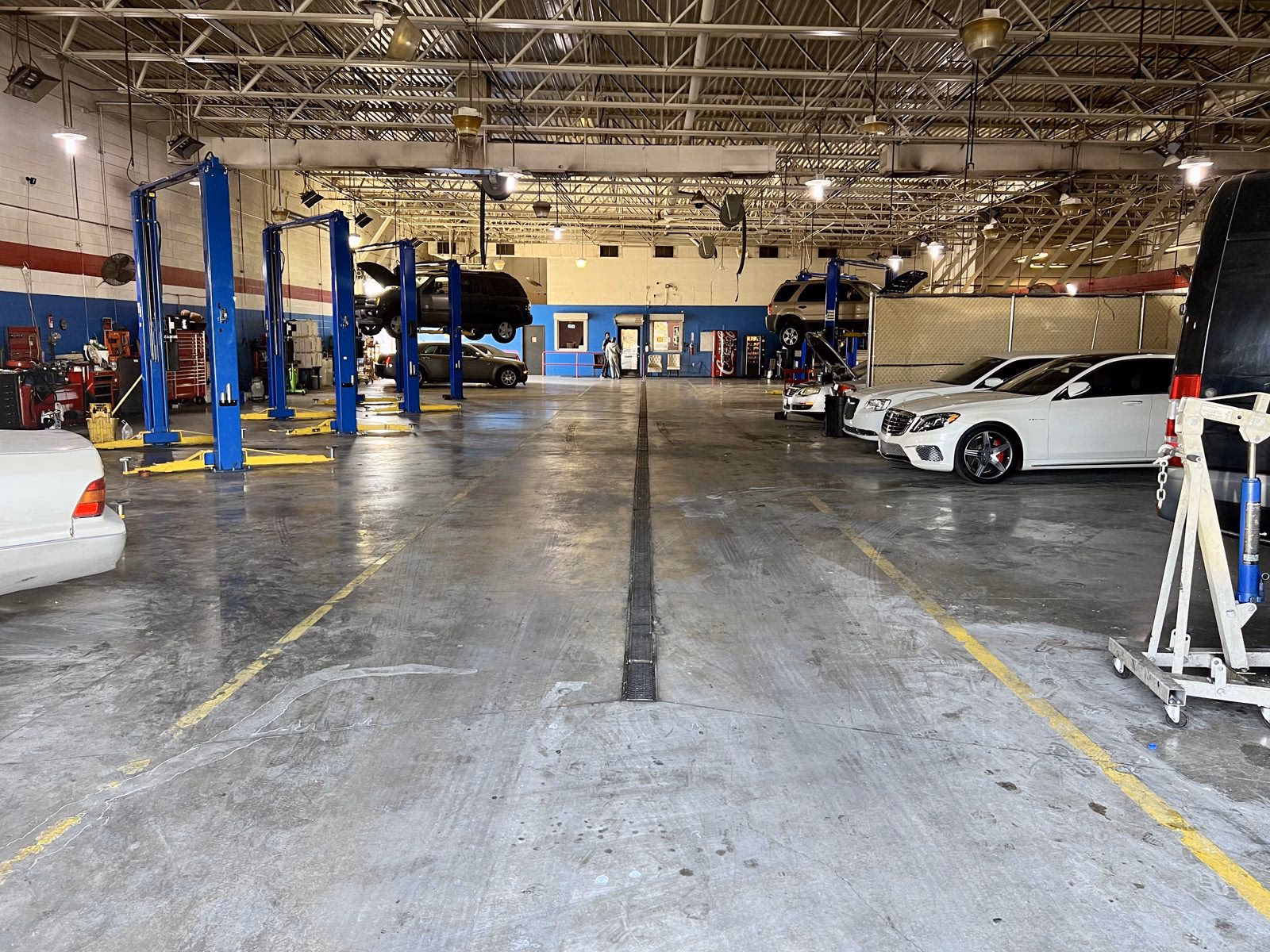 What are people saying about auto repair services in Las Vegas?