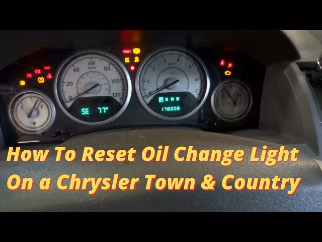 What does the Chrysler Town & Country oil warning light mean?