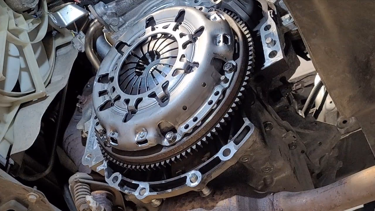 How long does it take to replace a clutch on a Citroen?