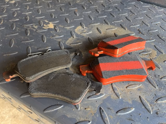 Are handbrake levers sticking on a C5 calliper?