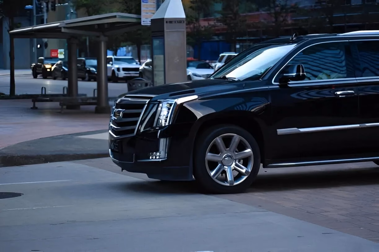 Where can I find a private car or limousine service in Clarksville?
