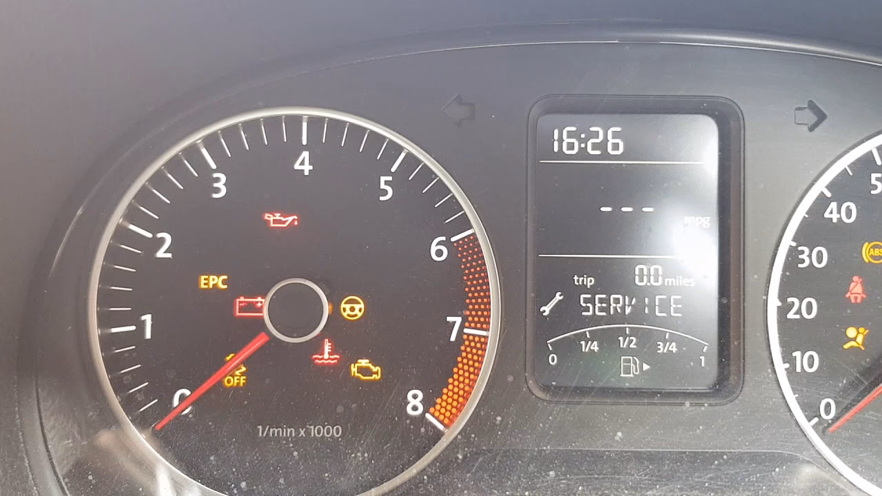 Why is the oil light on my Volkswagen Polo yellow?