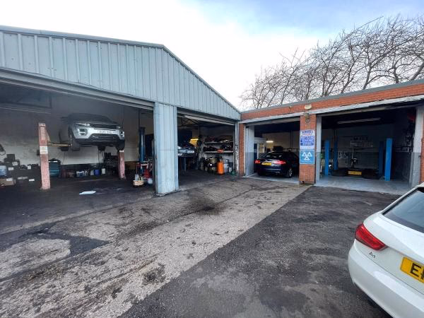 Where can I get a MOT test in Corby?