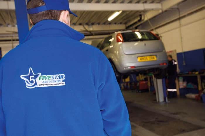 Why choose Perrys Huddersfield to service your Peugeot?