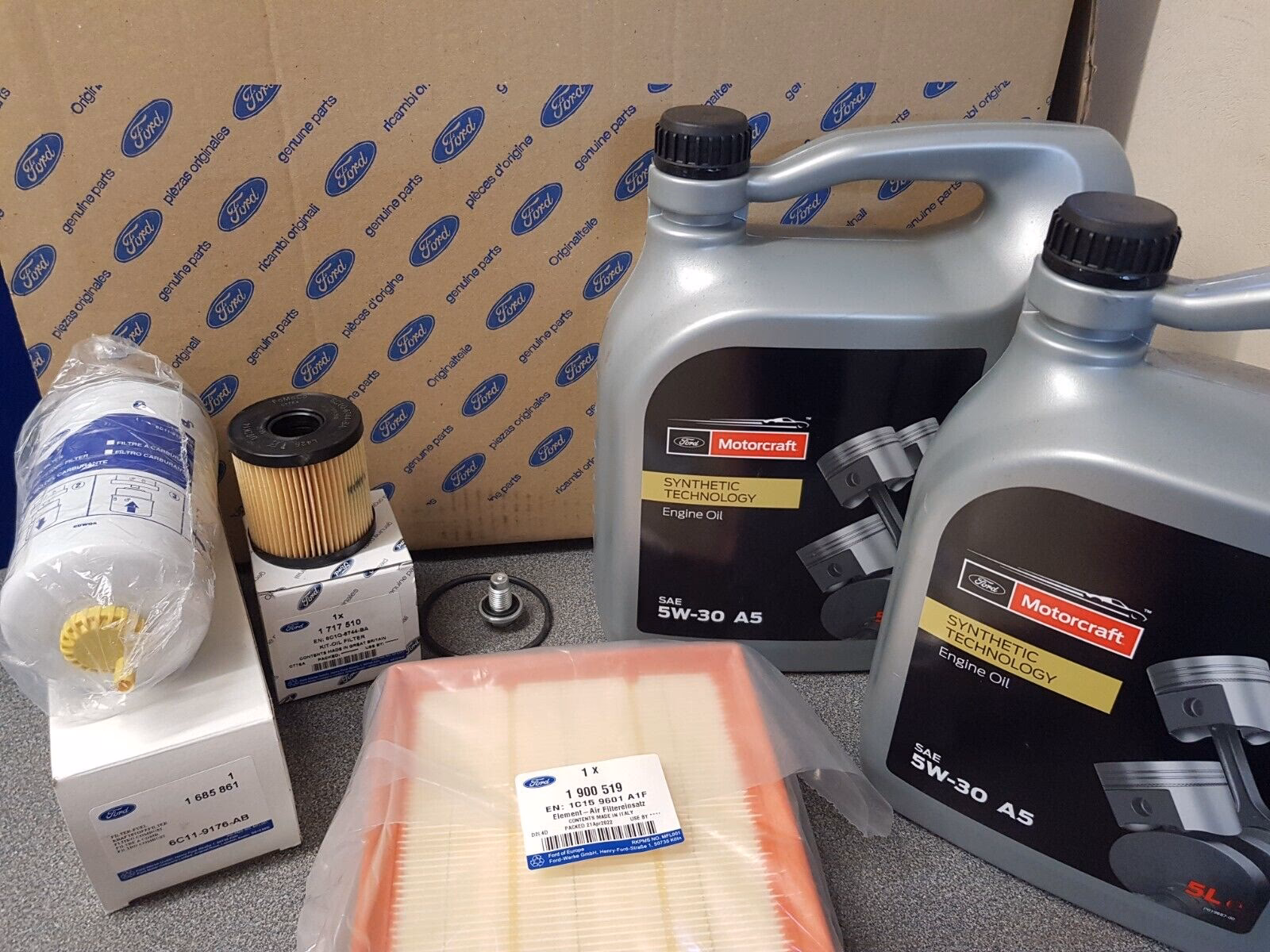 Which engine oil specifications are recommended for the Ford Transit Mk6 Van?