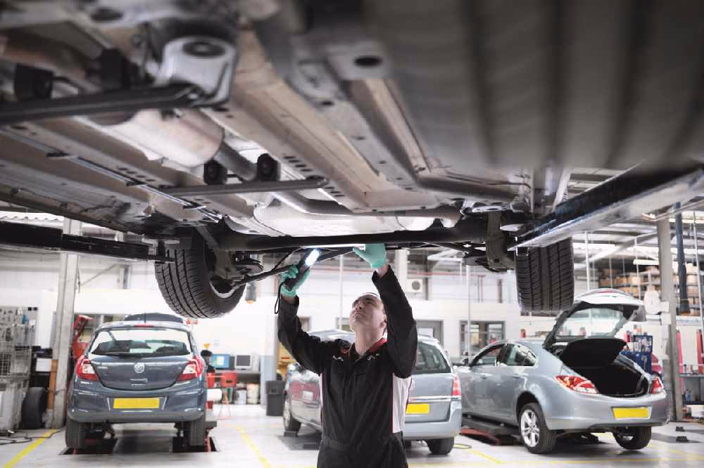 Do Council Mot centres offer re-tests?