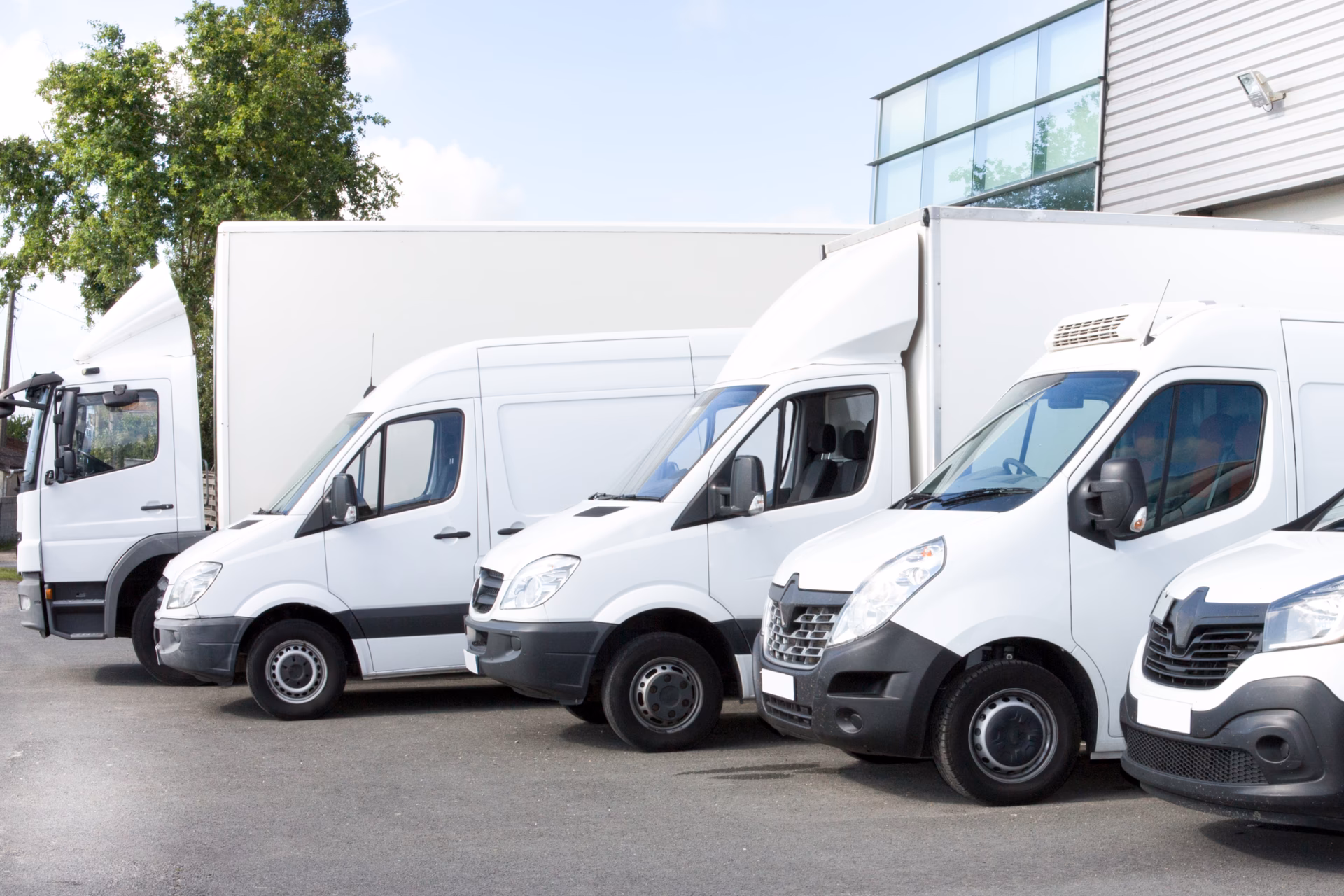What vehicles can be leased through a fuel train lease agreement?