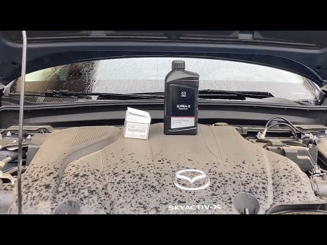 How do I know if my Mazda CX-30 needs an oil change?