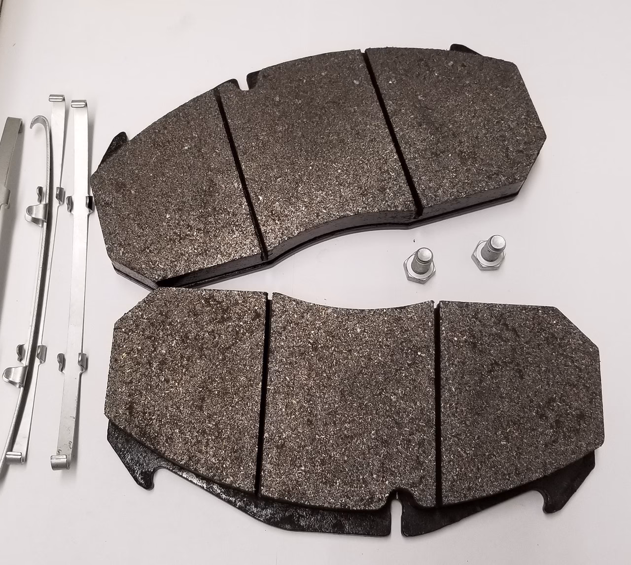 What is a severe duty air disc brake pad kit 141 d1370sd?