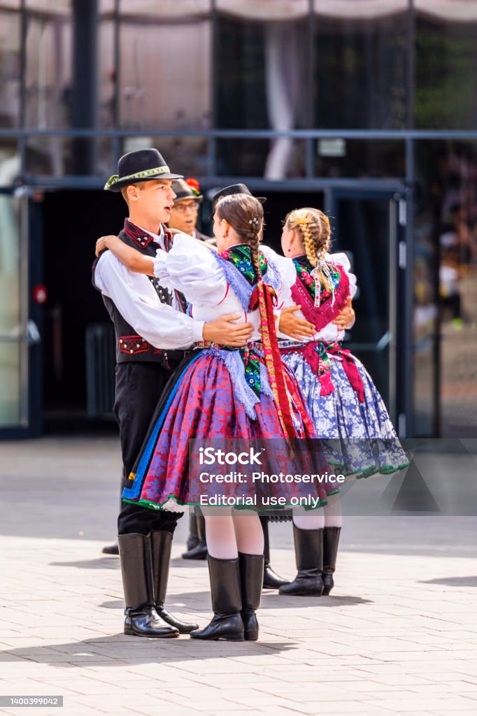 Comment est la langue hongroise ?