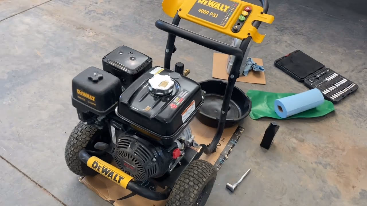 Does a DeWalt pressure washer require oil change?