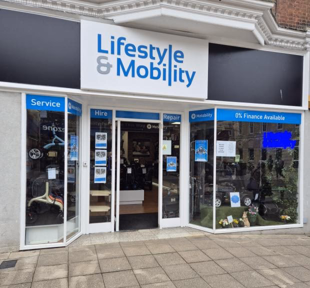 Who is Lowestoft Shopmobility?