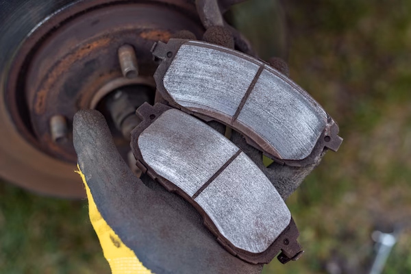 Do all brake pads go on each wheel?