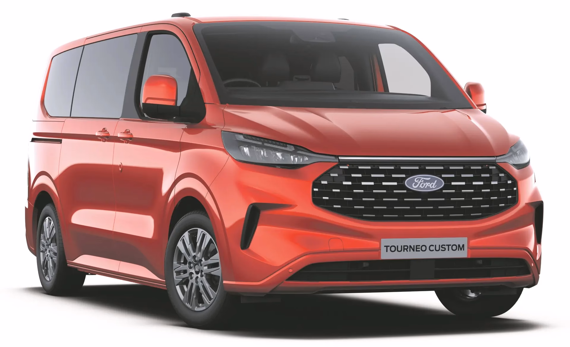 How can I contact Ford customer service?