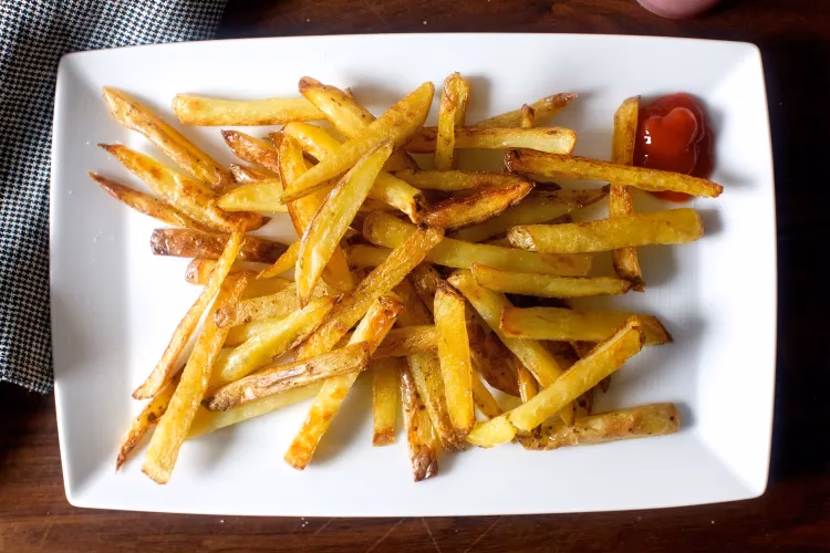 What temperature should ghee be used for deep frying?