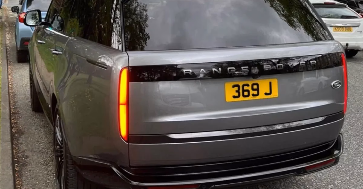 Can you sell a car with a private number plate?