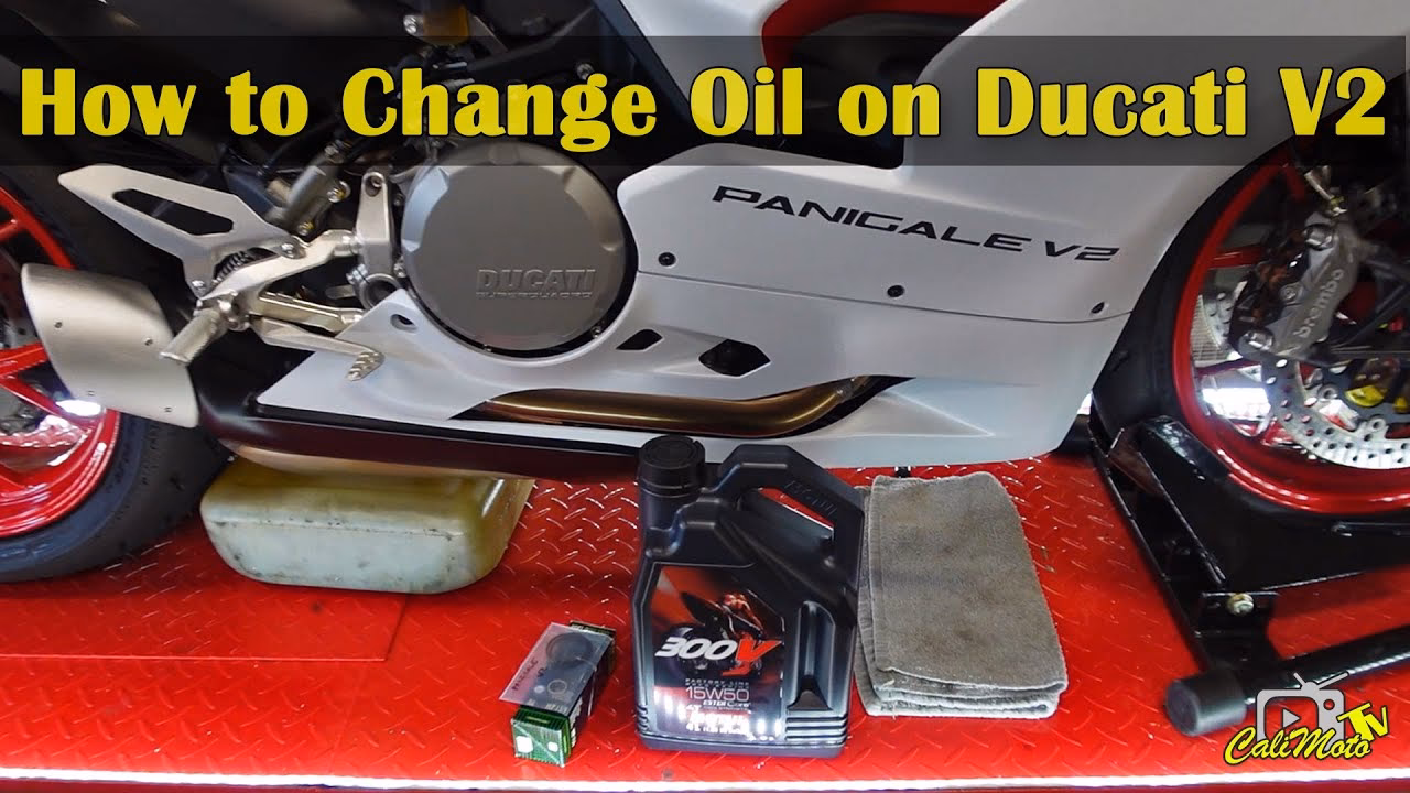 How do you lubricate a Ducati Panigale V2?