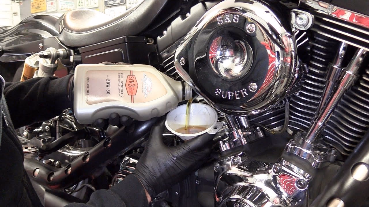 Where is the oil tank on a Dyna Wide Glide?