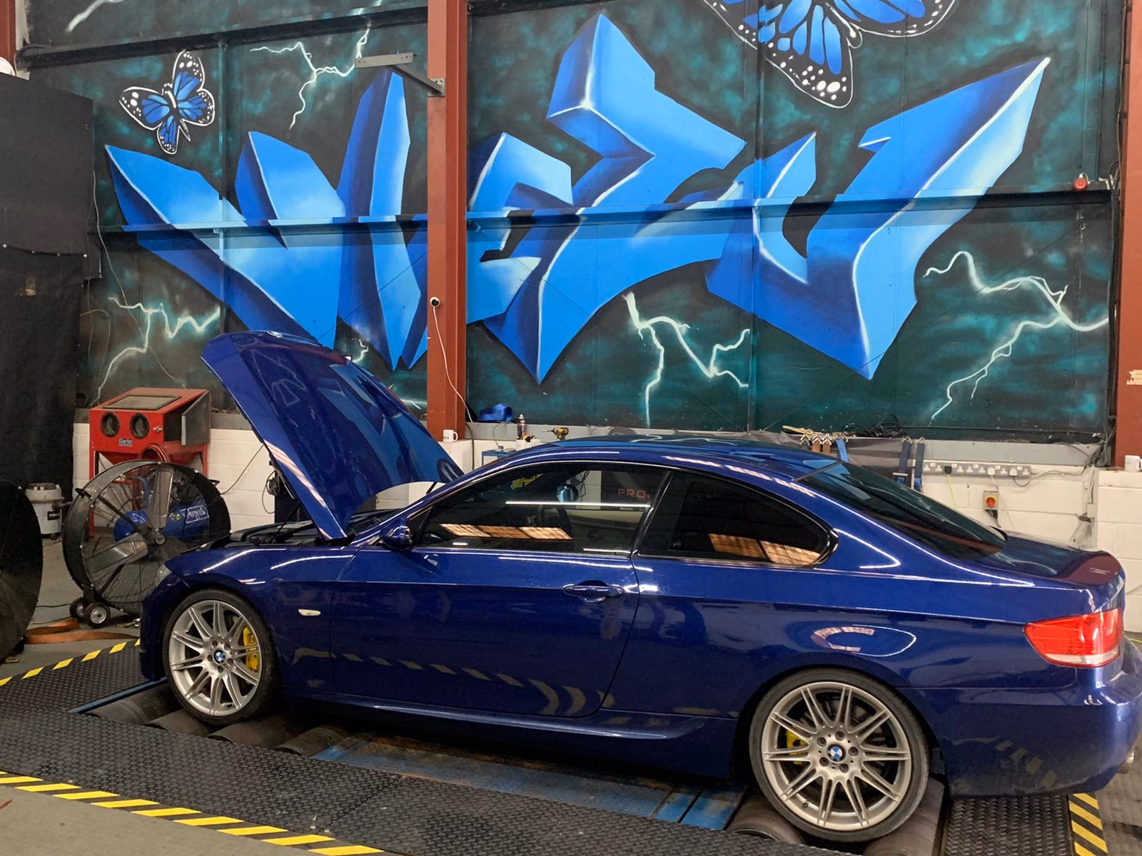 What is a BMW 320d 184 ECU remap?