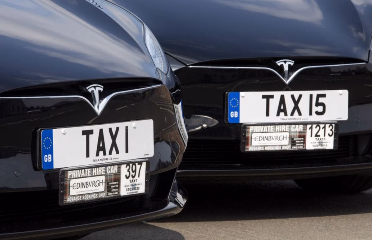 What is the best practice guidance for taxi and private hire cars?
